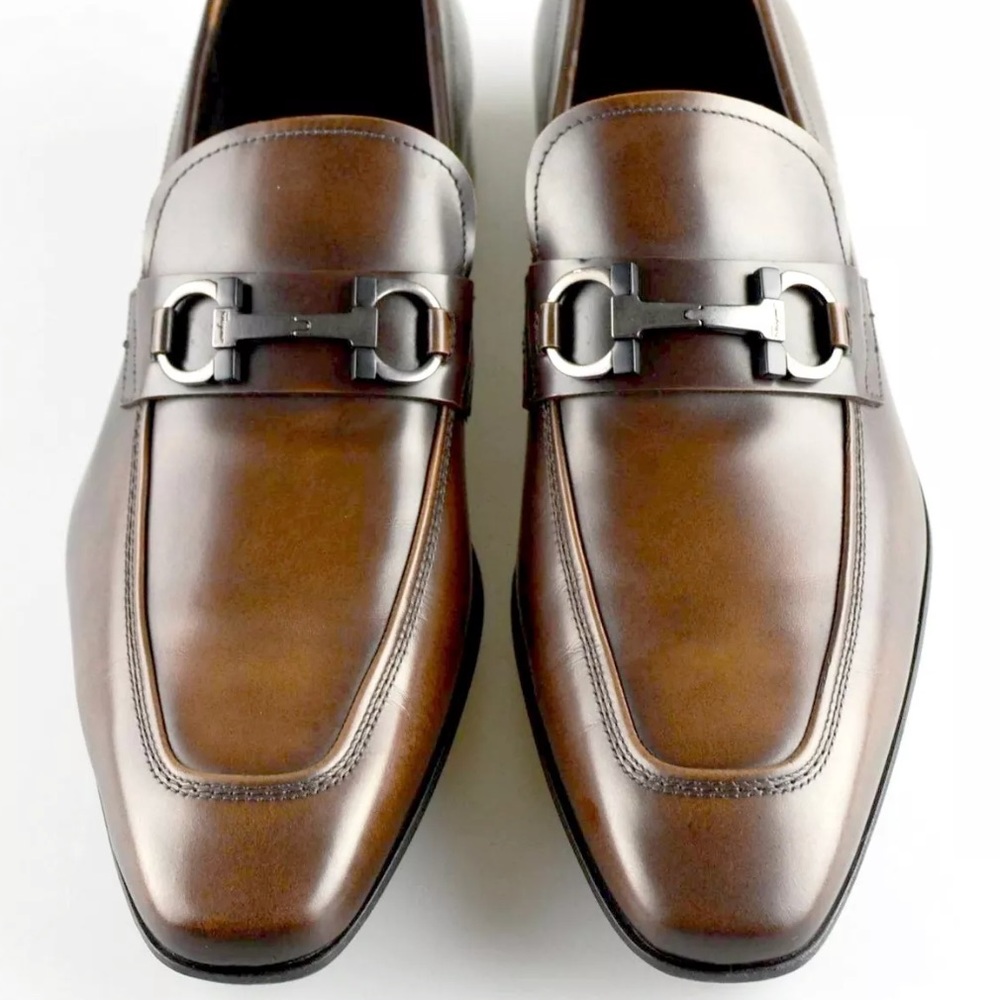 Ferragamo Giant Bit Loafer BRAND NEW - Picture 2 of 4